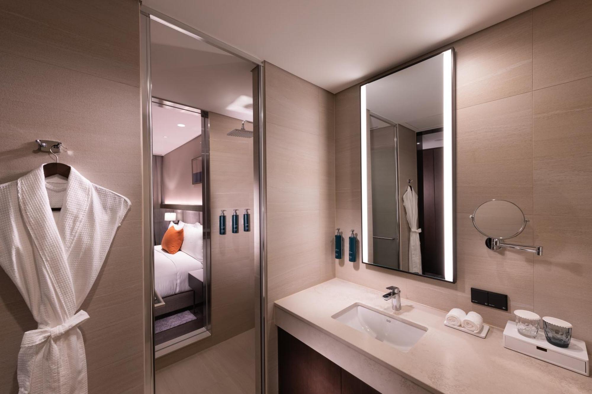 Doubletree By Hilton Seoul Pangyo Residences Seongnam Exterior photo
